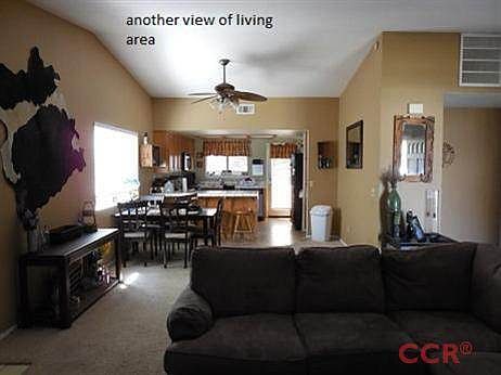 4th image of 693 Phoebe St