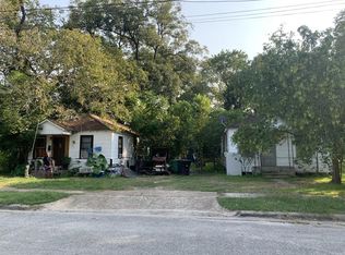 3114 & 3118 Dennis St, Houston, TX 77004