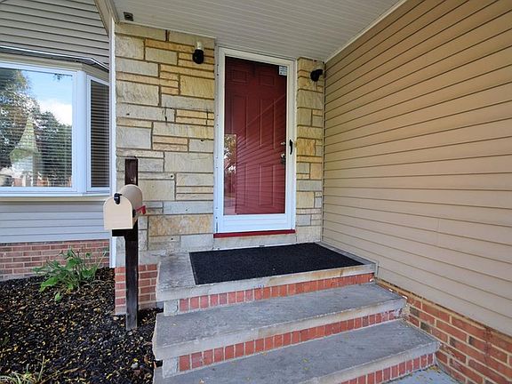 2nd image of 5843 Eldon Dr
