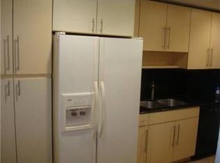 90 Edgewater Dr APT 501, Coral Gables, FL 33133
