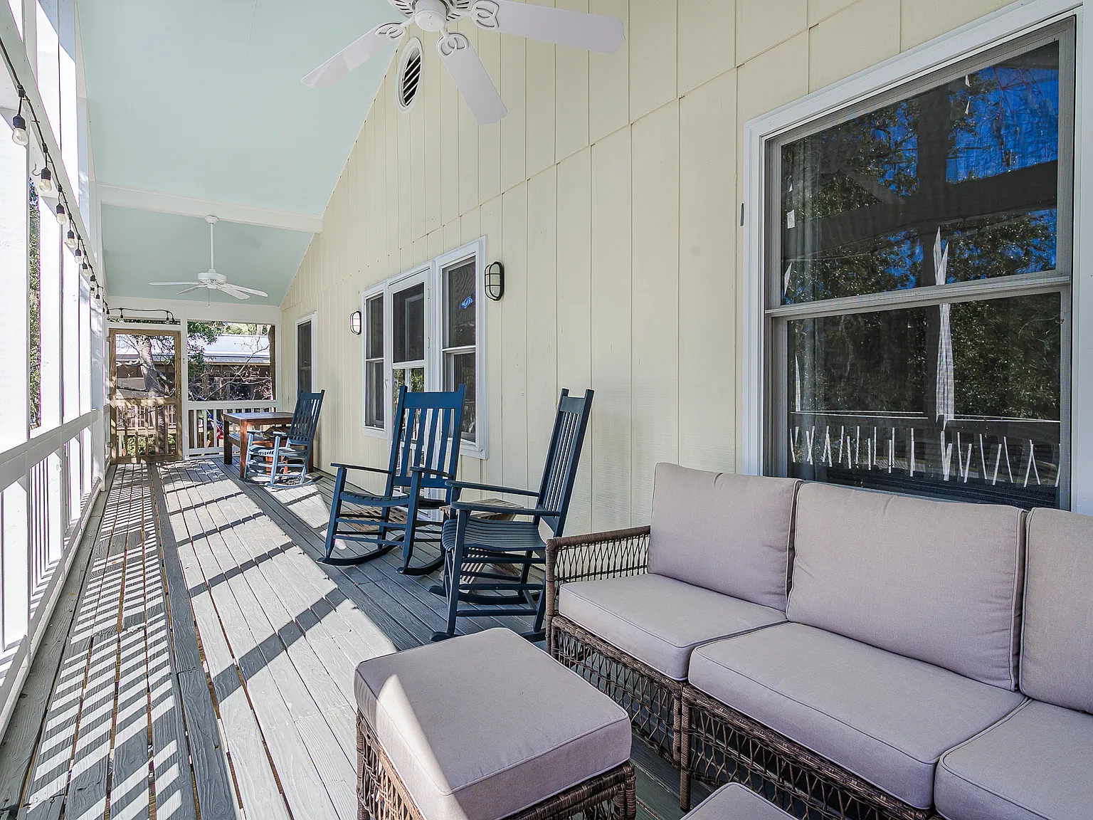 4 bed, $4,100 — Photo 2