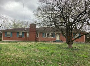 395 Melpar Dr, Nashville, TN 37211