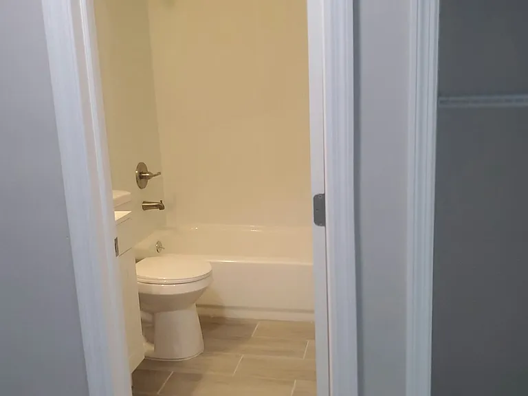 3302 S 7th St #B — Photo 9