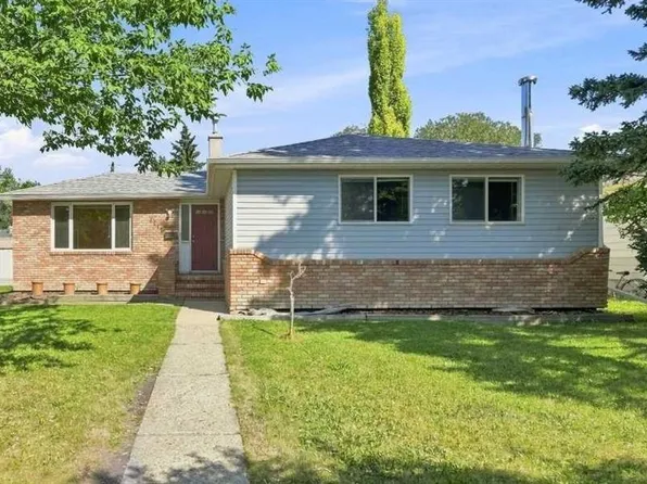 4216 S 37th St, Red Deer, AB T4N 0T7