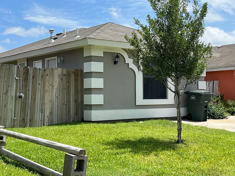 1173 Savannah Loop — Photo 3