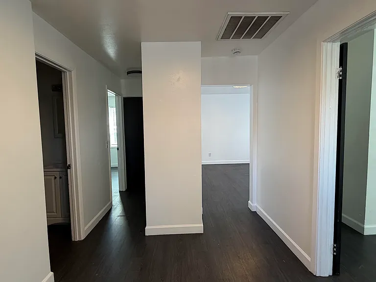 1217 Market St #A — Photo 2