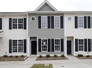 3233 Ivy Wood Ln, Durham, NC 27703