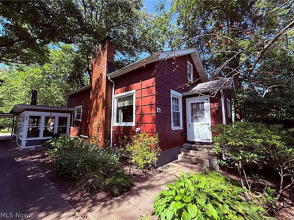 3rd image of 154 Taylor Rd