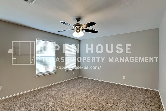 1304 Eagle Wing Ln — Photo 16