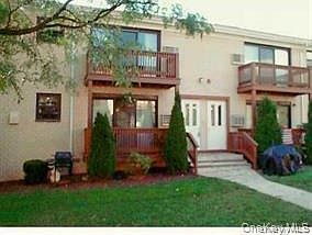 1st image of 284 Sneden Place W #284