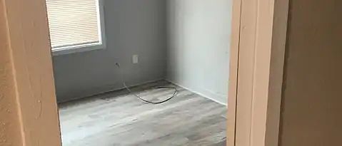 3rd image of 1461 Maryland Dr