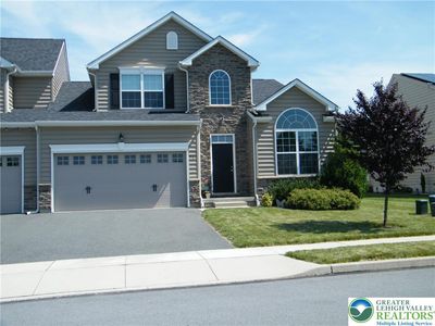 967 Swallow Tail Ln, Breinigsville, PA, 18031