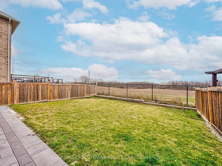 195 Greti Dr #UPPER — Photo 46