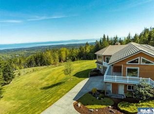 22 Round Mountain Rd, Port Angeles, WA 98362