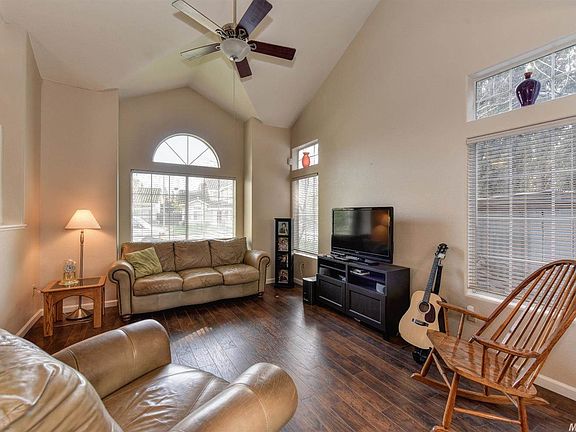 5th image of 8311 Fox Hound Cir