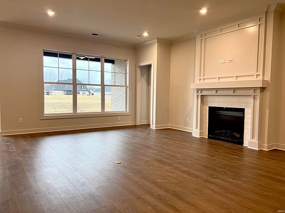 4th image of 6989 Ironwood Cir