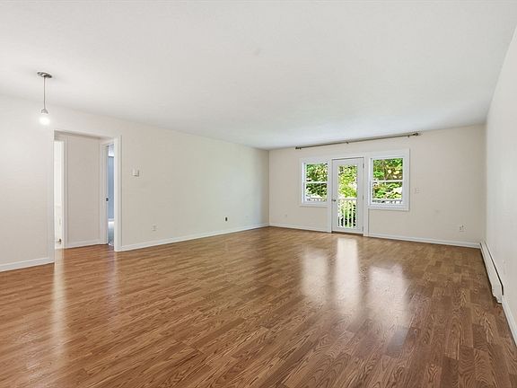 3rd image of 44 Evergreen Rd #302