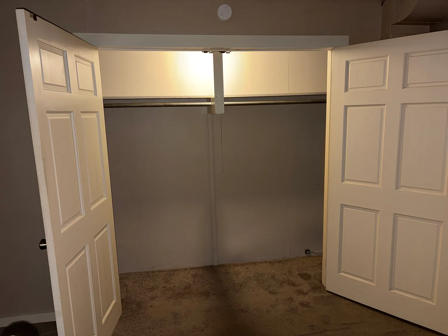 2 bed, 1100 sqft, $1,250 — Photo 4
