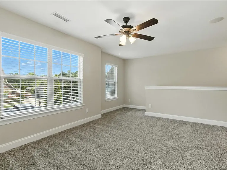 54 Hemlock Green Ln — Photo 23