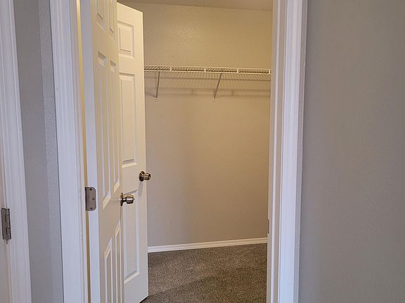 4th image of 3103 NE 118th Ave