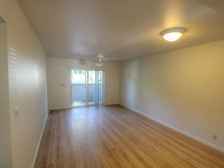 2950 Portage Bay — Photo 97