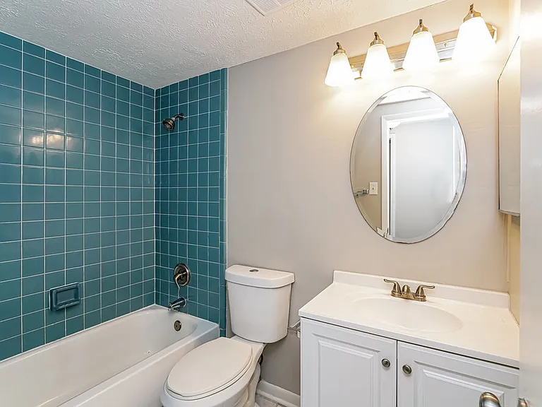 15715 Country Lake Dr — Photo 12
