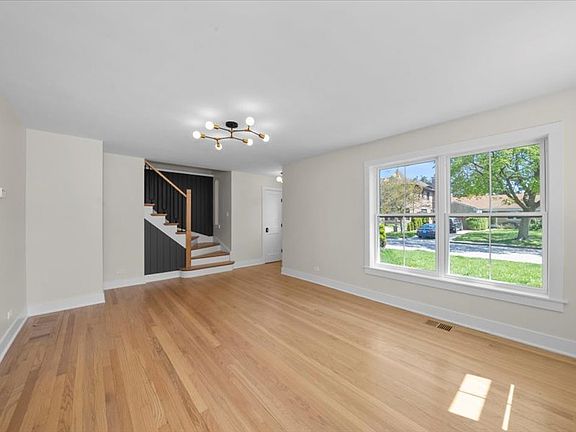 2nd image of 6930 N Kolmar Ave