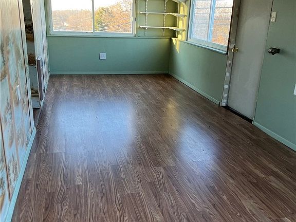 3rd image of 4048 7th St
