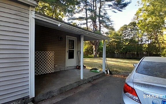 4th image of 481 Hazard Avenue
