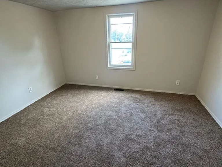 1024 Colerick St — Photo 7