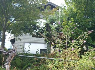 715 Randolph Pl, Seattle, WA 98122