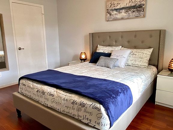3rd image of 11532 Westwood Blvd #6