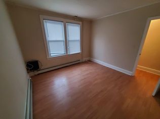 43 Garretson Ave FLOOR 1, Bayonne, NJ 07002