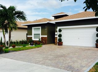 307 SW 2nd Ave, Dania Beach, FL 33004
