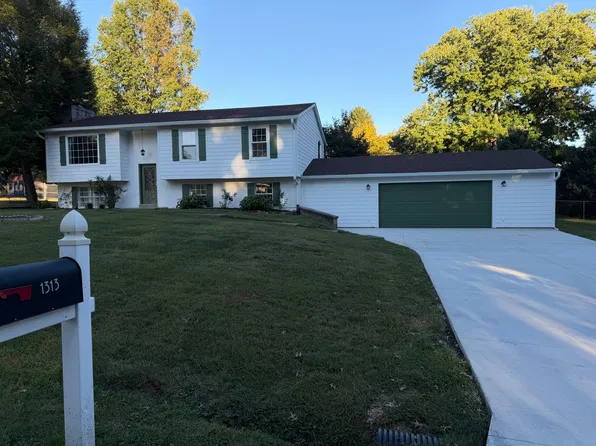 1313 Cedar Dr, Georgetown, IN 47122