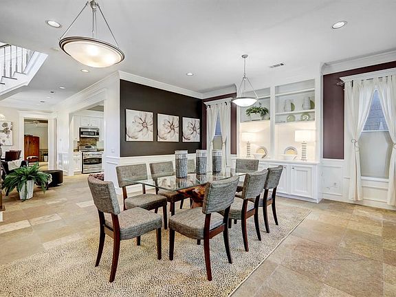Welcoming Dining room
