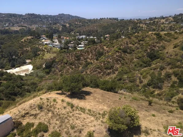 6364 Mulholland Hwy, Los Angeles, CA 90068