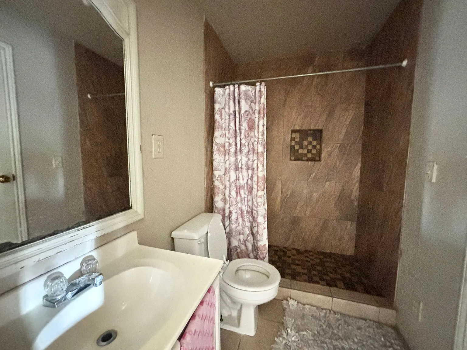 8014 North Lopez Street - 1 — Photo 4