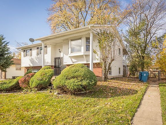 3rd image of 15656 Avalon Ave