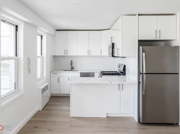 1170 Ocean Parkway image 4 of 10