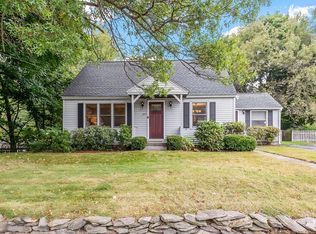 177 Whalom Rd, Lunenburg, MA 01462