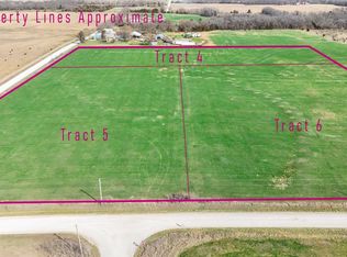 1 N 1st Rd, Baldwin City, KS 66006