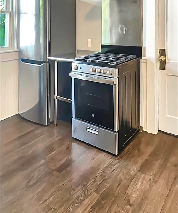 49 Pierce Ave #1