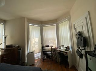209 N 36th St #2F, Philadelphia, PA 19104