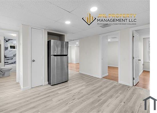 4th image of 227 Lawrence St #2