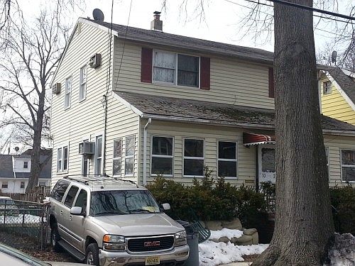 2nd image of 1024 Drake Ave