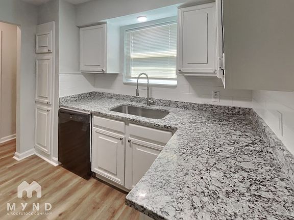 4th image of 3305 Heritage Ln