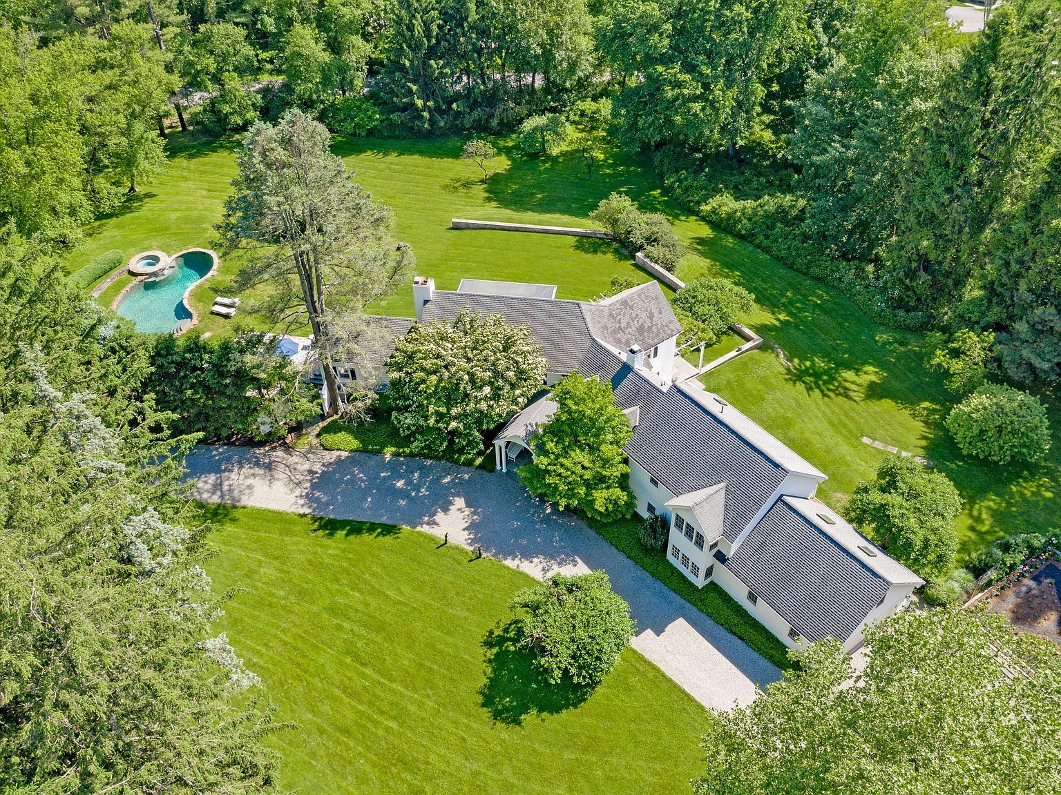 4 Colonial Ct, Armonk, NY 10504 Zillow