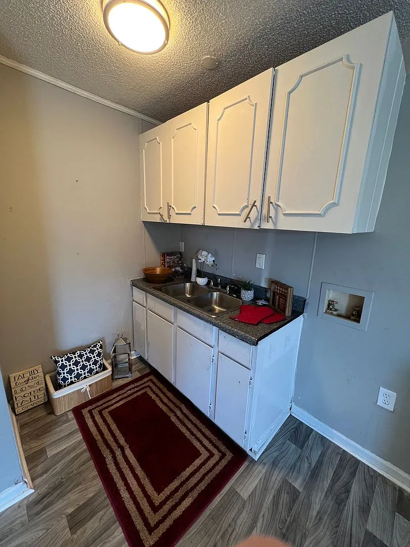 Osceola Apts — Photo 4
