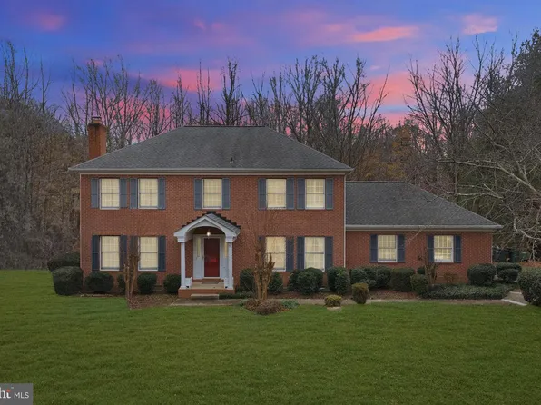 140 Hoile Ln, Huntingtown, MD 20639